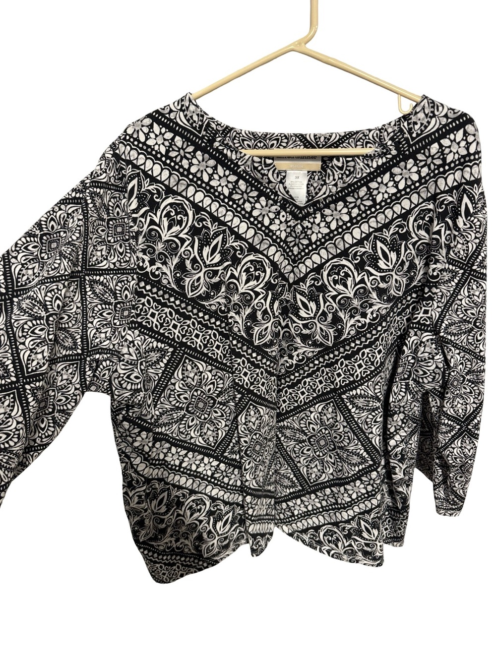 Alfred Dunner Black and White Printed V-Neck Tunic